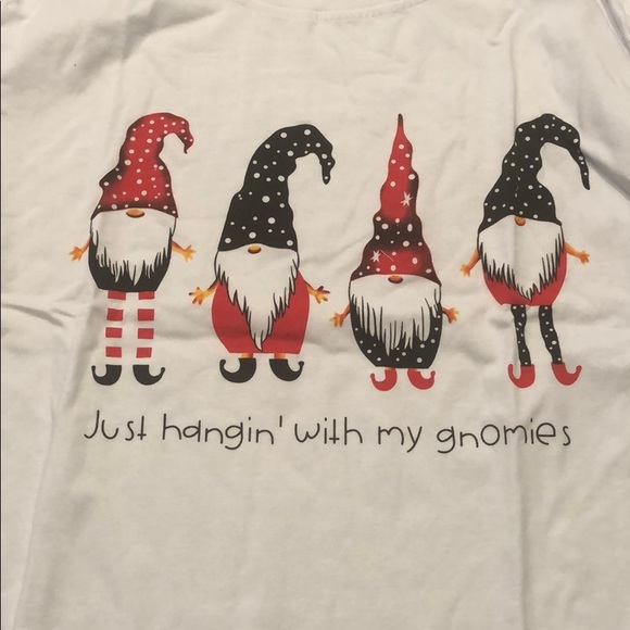 Christmas gnomes t-shirt 🎄 - Picture 5 of 7